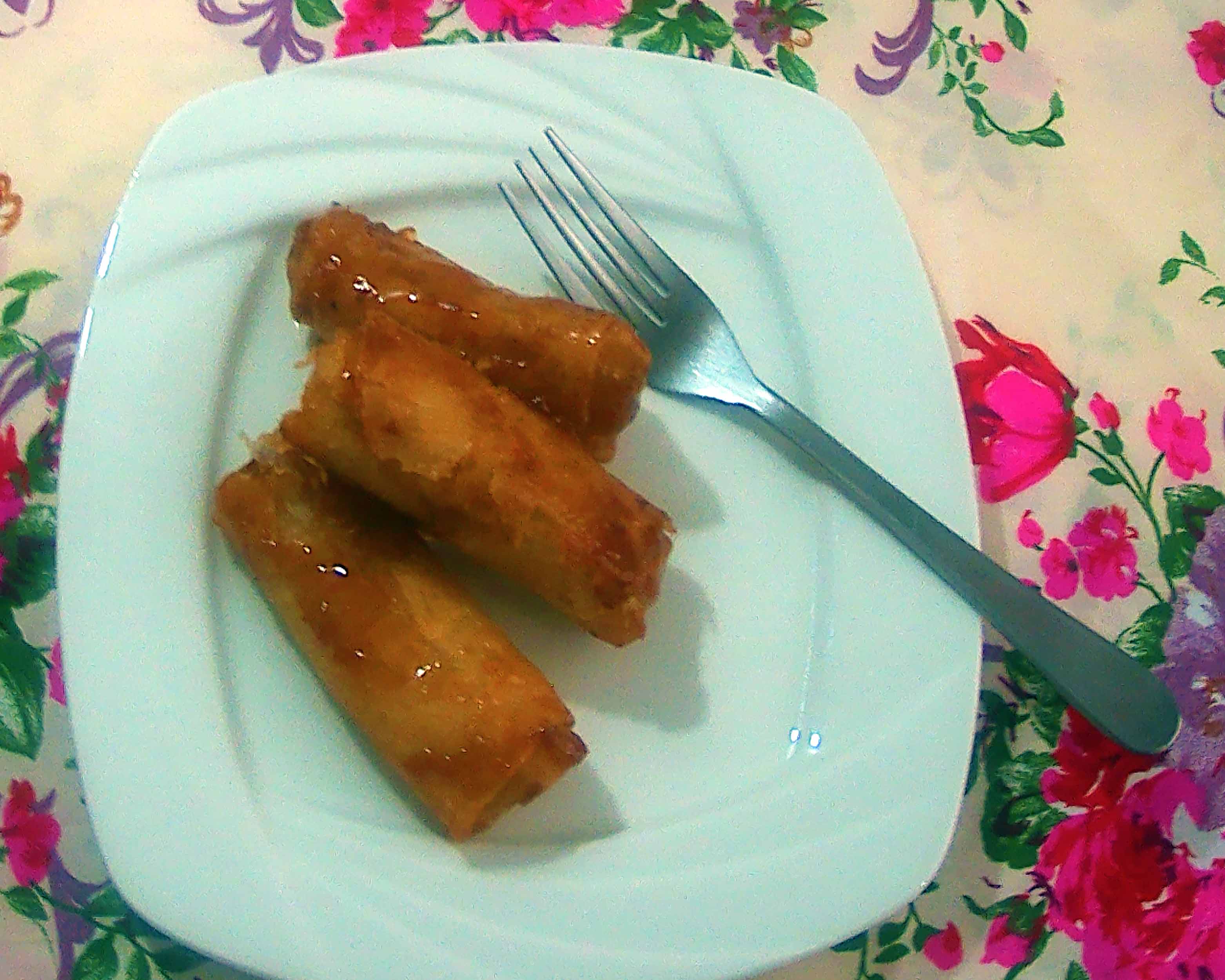 banana-turon-glazedwith-sweet-langka-caramel-foodyoverload