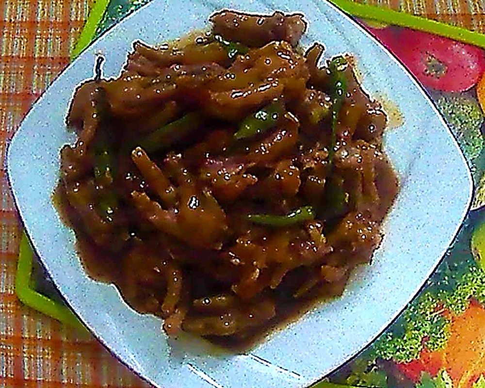 sweet-and-spicy-chicken-feet-foodyoverload